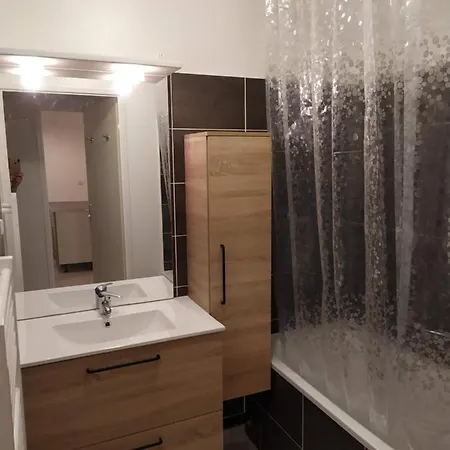 Apartment Petit Chemin Des Flouries *